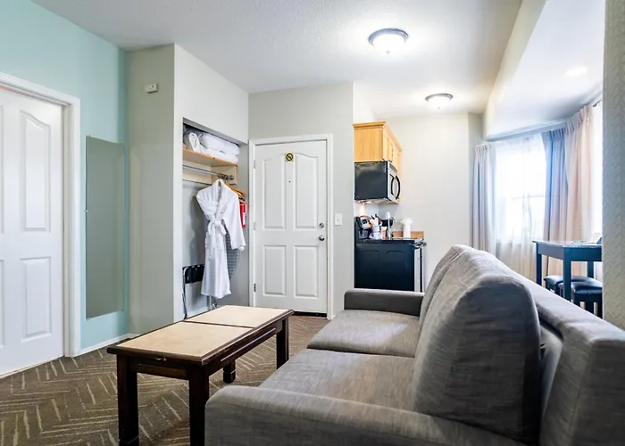 Inn At The Prom Oceanfront