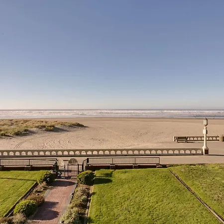 Inn At The Prom Oceanfront Seaside Exterior photo